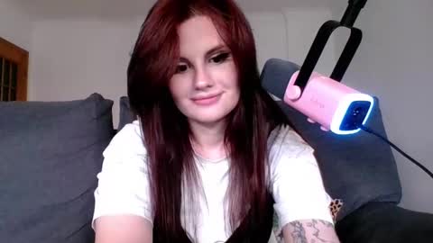 Snapshot of dellacrush_ chatting on 11, 3, 2025 dellacrush_ online show from 11, 3, 2025