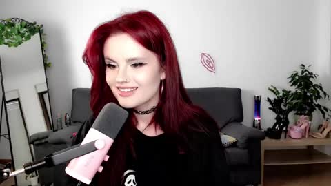 Snapshot of dellacrush_ chatting on 10, 9, 2025 dellacrush_ online show from 10, 9, 2025