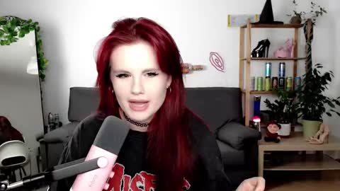 Snapshot of dellacrush_ chatting on 15, 9, 2025 dellacrush_ online show from 15, 9, 2025