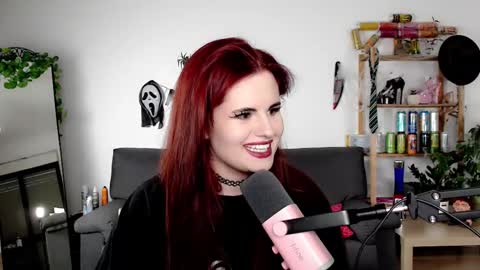 Snapshot of dellacrush_ chatting on 11, 10, 2025 dellacrush_ online show from 11, 10, 2025