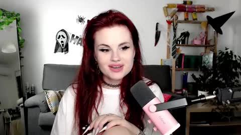 Snapshot of dellacrush_ chatting on 22, 10, 2025 dellacrush_ online show from 22, 10, 2025