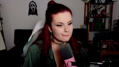 Snapshot of dellacrush_ chatting on 23, 11, 2025 dellacrush_ online show from 23, 11, 2025