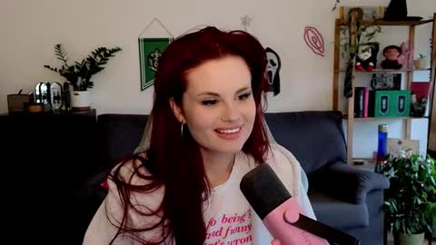 Snapshot of dellacrush_ chatting on 16, 12, 2025 dellacrush_ online show from 16, 12, 2025