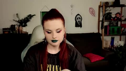 Snapshot of dellacrush_ chatting on 21, 12, 2025 dellacrush_ online show from 21, 12, 2025