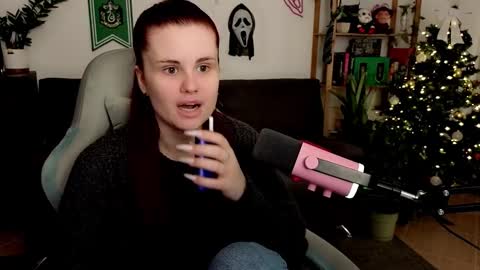 Snapshot of dellacrush_ chatting on 22, 12, 2025 dellacrush_ online show from 22, 12, 2025