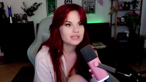 Snapshot of dellacrush_ chatting on 2, 2, 2026 dellacrush_ online show from 2, 2, 2026