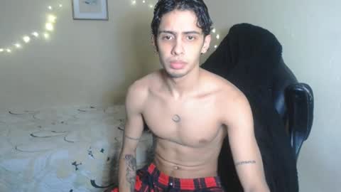 Snapshot of demeter_salviati chatting on 5, 2, 2025 Demeter Salviati online show from 5, 2, 2025