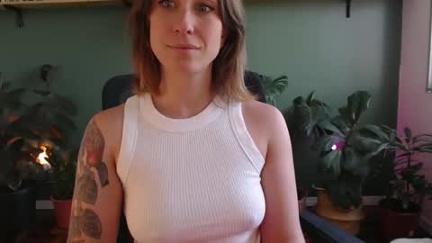 Snapshot of demmetria chatting on 19, 12, 2025 demmetria online show from 19, 12, 2025