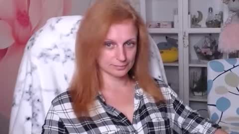 Snapshot of denhiey_here chatting on 24, 9, 2025 denhiey online show from 24, 9, 2025