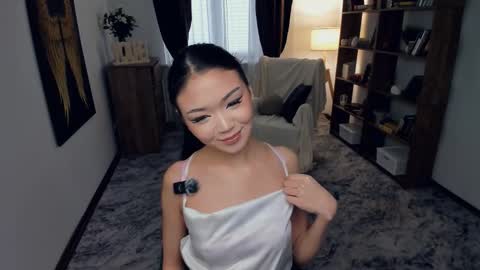 Snapshot of denlys chatting on 15, 11, 2025 Mikky online show from 15, 11, 2025