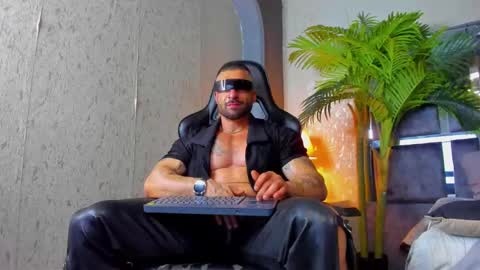 dennis_cox_ online show from 22, 2, 2025