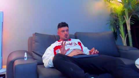 dennis_cox_ online show from 15, 10, 2025