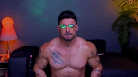 dennis_cox_ online show from 12, 11, 2025