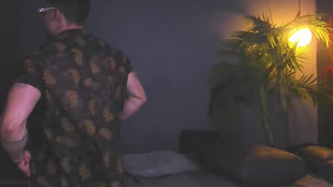 dennis_cox_ online show from 28, 11, 2025