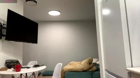 Snapshot of denniskibler chatting on 5, 2, 2026 Denni online show from 5, 2, 2026