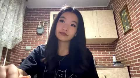 Emma online show from 8, 11, 2025