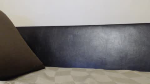 Snapshot of deo85 chatting on 5, 1, 2025 Deo Tarnoso online show from 5, 1, 2025