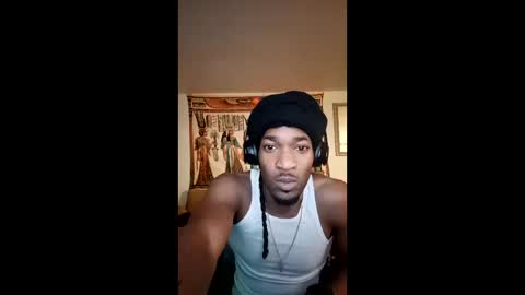 Snapshot of deqelong chatting on 12, 1, 2026 Kush online show from 12, 1, 2026