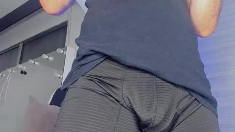 dereckhardd online show from 3, 3, 2026