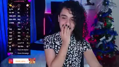 Snapshot of derek_grey1 chatting on 4, 1, 2025 Derek independent online show from 4, 1, 2025