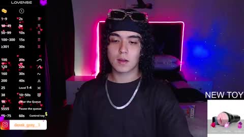 Snapshot of derek_grey1 chatting on 10, 2, 2025 Derek independent online show from 10, 2, 2025