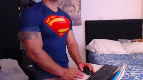 Snapshot of derek_group chatting on 5, 3, 2025 Derek online show from 5, 3, 2025