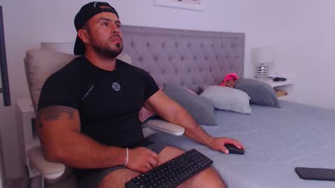 Derek online show from 14, 1, 2026