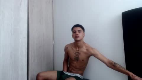 Snapshot of derek_star_ chatting on 25, 6, 2026 derek_star_ online show from 25, 6, 2026