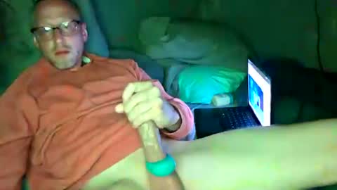 Snapshot of derekthomaserickson86 chatting on 13, 7, 2026 DK online show from 13, 7, 2026