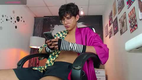 Snapshot of deren_ chatting on 15, 12, 2025 DEREN online show from 15, 12, 2025