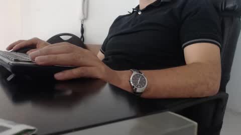 Snapshot of derrik_ chatting on 9, 12, 2024 online show from 9, 12, 2024