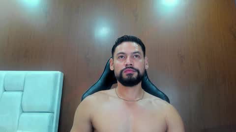 Snapshot of derrybigger_cm chatting on 2, 10, 2025 DerryBigger CM online show from 2, 10, 2025