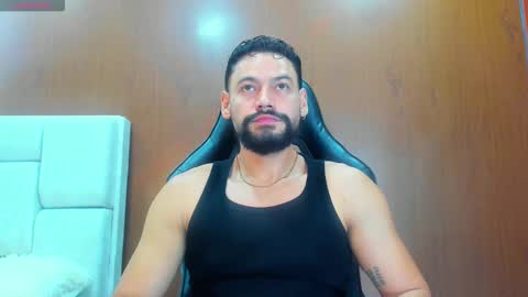 Snapshot of derrybigger_cm chatting on 10, 11, 2025 DerryBigger CM online show from 10, 11, 2025