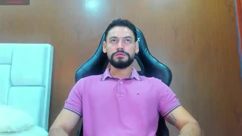 Snapshot of derrybigger_cm chatting on 20, 11, 2025 DerryBigger CM online show from 20, 11, 2025