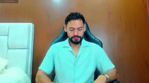 Snapshot of derrybigger_cm chatting on 23, 11, 2025 DerryBigger CM online show from 23, 11, 2025