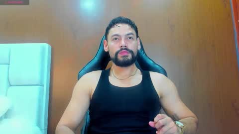 Snapshot of derrybigger_cm chatting on 26, 11, 2025 DerryBigger CM online show from 26, 11, 2025