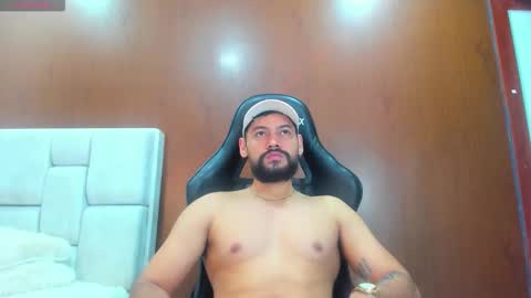 Snapshot of derrybigger_cm chatting on 21, 3, 2026 DerryBigger CM online show from 21, 3, 2026