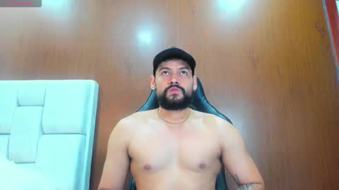 Snapshot of derrybigger_cm chatting on 22, 3, 2026 DerryBigger CM online show from 22, 3, 2026