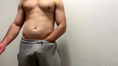 Snapshot of dertom_xxx chatting on 2, 2, 2026 Tom online show from 2, 2, 2026