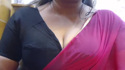 Snapshot of desimaisa130 chatting on 16, 6, 2026 Maisa online show from 16, 6, 2026