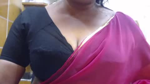 Snapshot of desimaisa130 chatting on 17, 6, 2026 Maisa online show from 17, 6, 2026