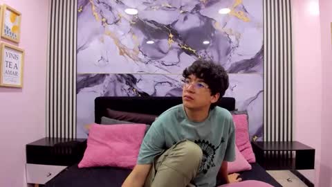 desire_ecstasy online show from 4, 2, 2026