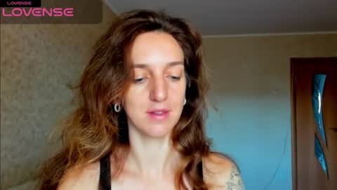 Snapshot of desired_zoya chatting on 15, 6, 2026 desired zoya online show from 15, 6, 2026