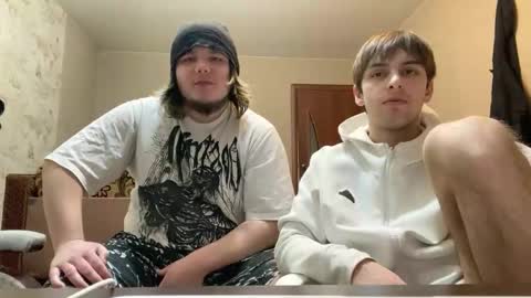 Snapshot of desiredude9 chatting on 5, 3, 2026 desiredude9 online show from 5, 3, 2026