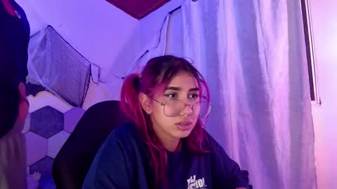 TORI AND MR. BEAR online show from 7, 11, 2025