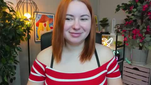 LAYLA online show from 14, 11, 2025