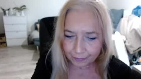 S O F I A online show from 18, 12, 2024