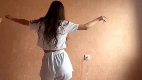 Ksenia online show from 19, 4, 2026