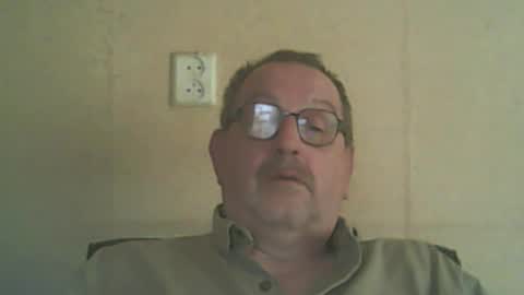 Snapshot of destelp chatting on 23, 5, 2026 destelp online show from 23, 5, 2026