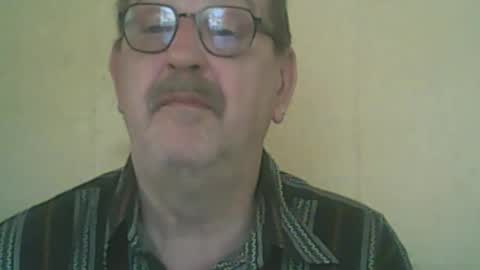 Snapshot of destelp chatting on 31, 5, 2026 destelp online show from 31, 5, 2026